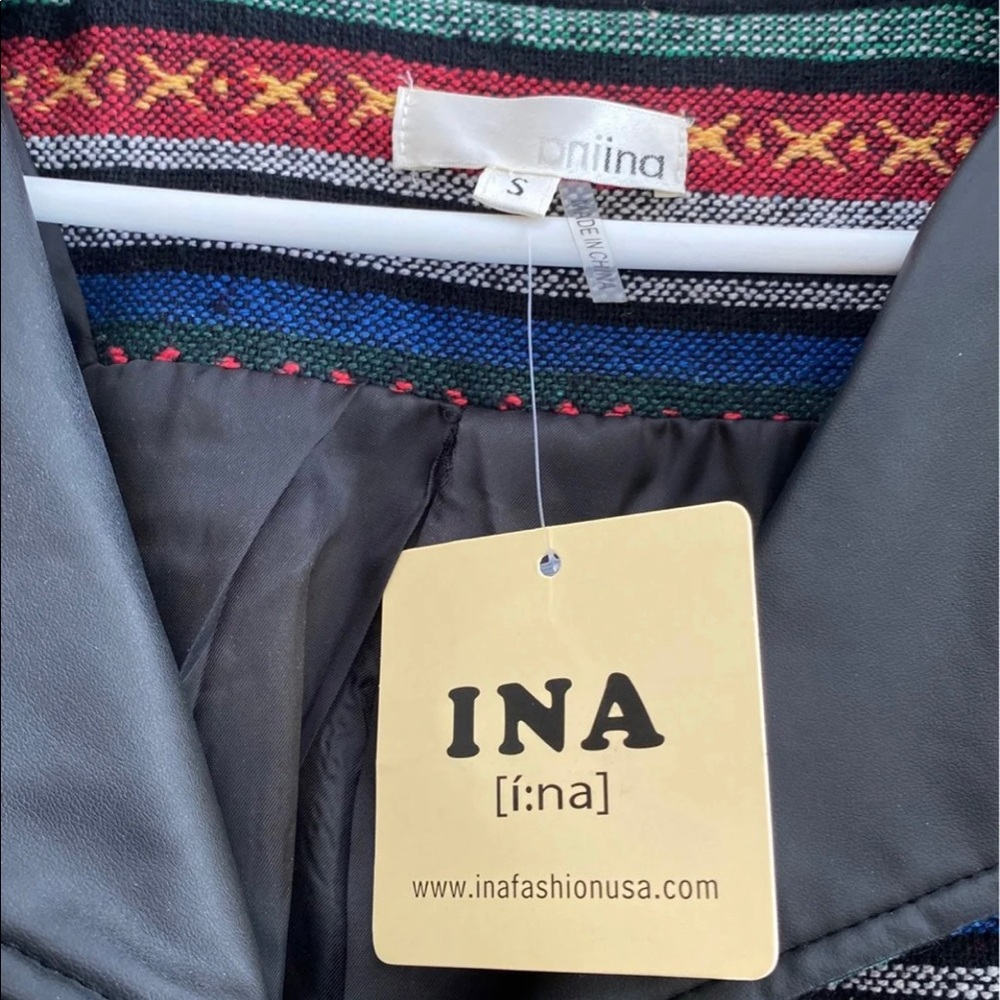 Ina multicolor jacket - Picture 2 of 3
